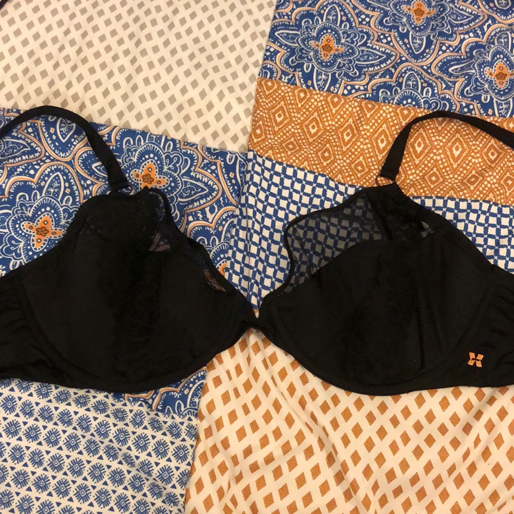 Savage X Fenty black lace bra